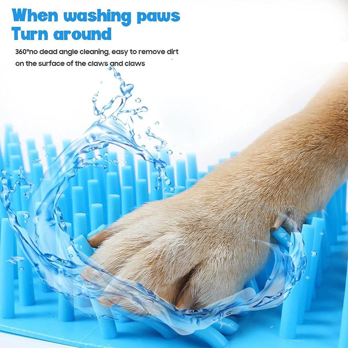 Dog Paw Cleaner Cup — Silicone Bristle Paw Washer (Green)